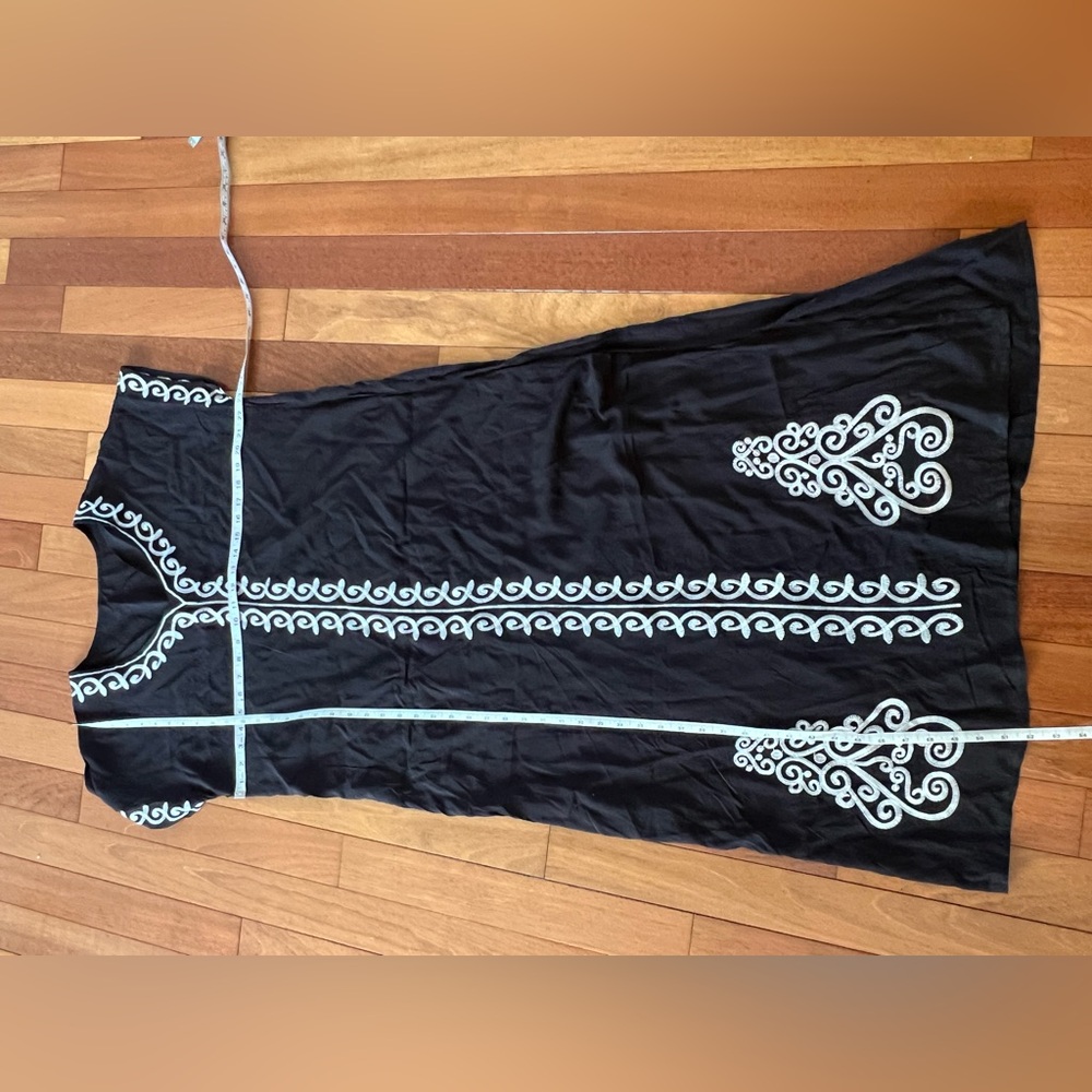 Floral Embroidered V-Neck Swimsuit Cover-Up Kaftan Dress - Picture 8 of 16
